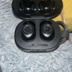 Jlab Mini Earbuds With Charging Case 