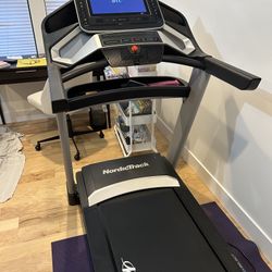 Nordic Track Treadmill EXP14i Great Condition 