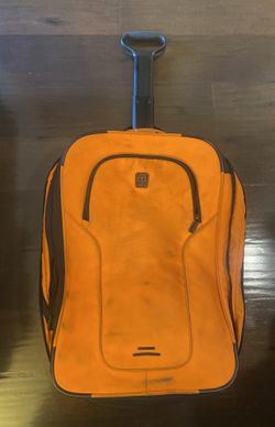 Tumi Luggage( Carry On)