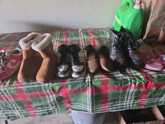 Girls' shoes