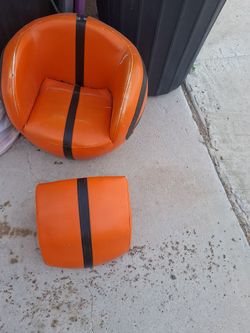 Basketball kids seat
