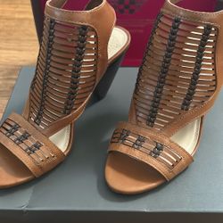 Vince Camuto Pumps