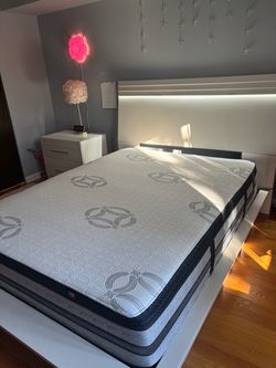 Quinn size  Bedroom