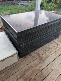 Solar panels (Canadian Solar)