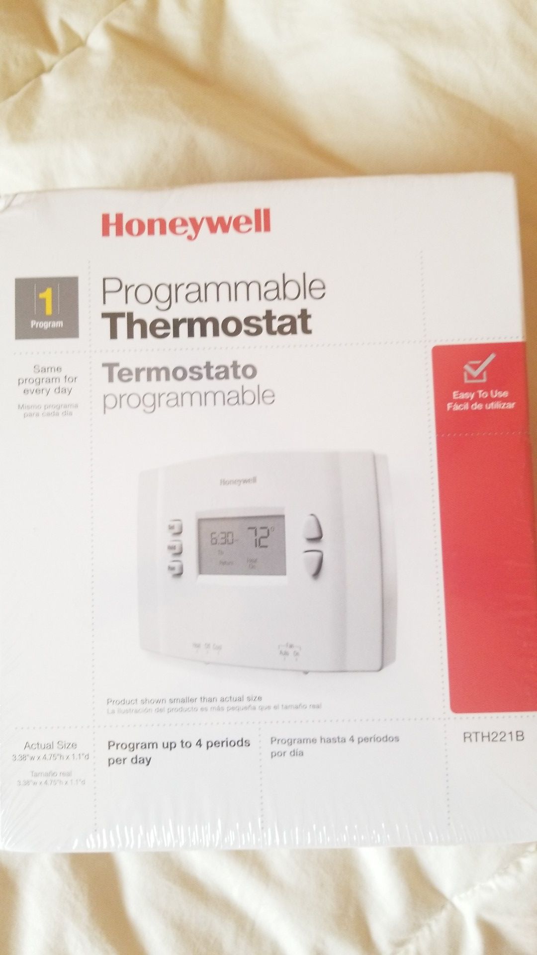 Honeywell Programmable thermostat RTH221B
