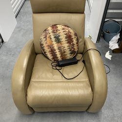 Fully electrical recliner with lift