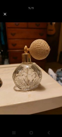 Vintage pefume atomizer
