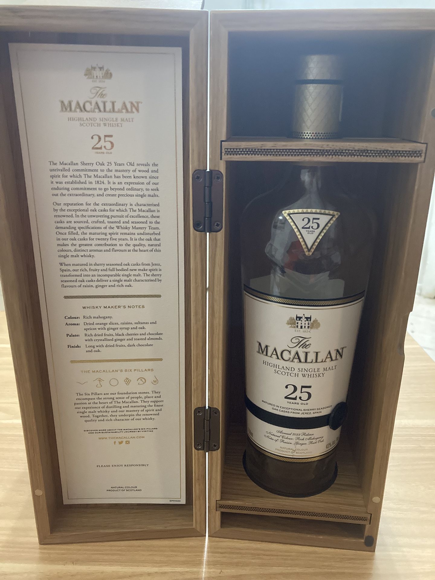 Empty Mac 25 Bottle And Box
