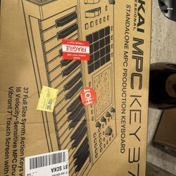 Brand New Akai Key 37 MPC Keyboard 
