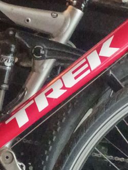 TREK-RED- FX 7.2 - like new