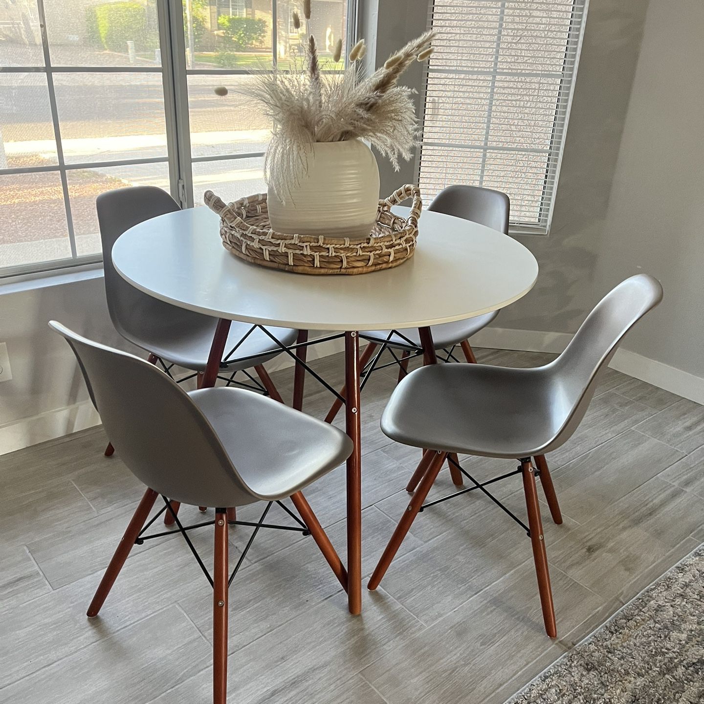 Dining Set, Round Table - 4 Chairs