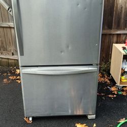 Whirlpool Refrigerator 