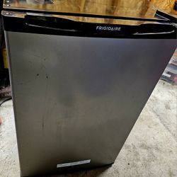 Frigidaire Mini Fridge with Freezer