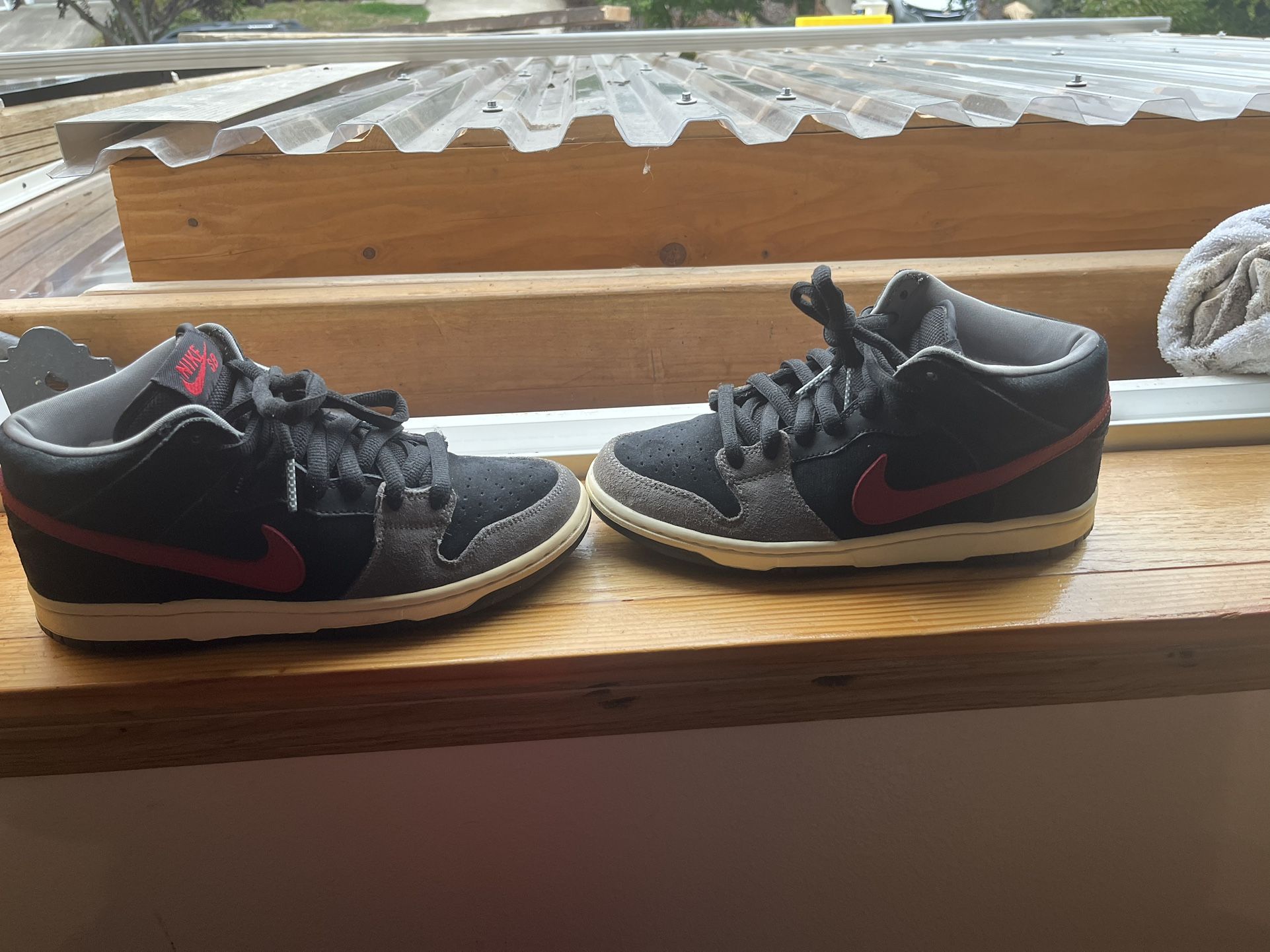 Nike SB’S 3/4 Mid Dunks 6.5 Worn 4 Times