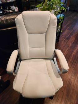 White Leather Executive Office Chair