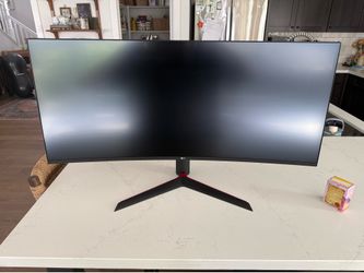 38” LG UltraGear Curved Ultrawide Gaming Monitor
