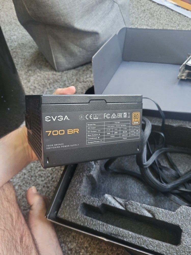 EVGA 700 BR Power Supply