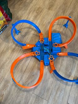 Hot wheels cross cross track