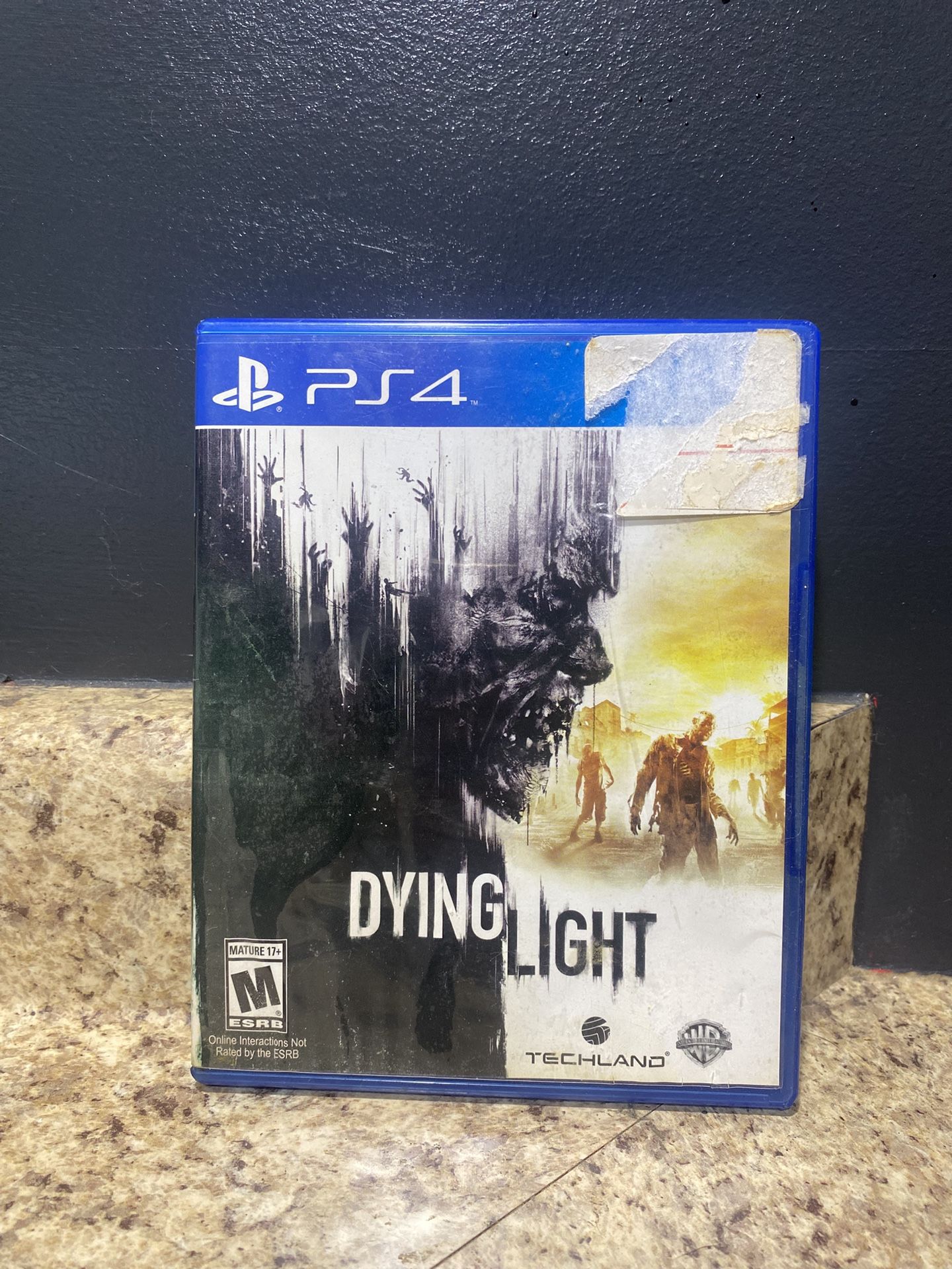 Dying Light (Sony PlayStation 4, 2015) Pre Owned