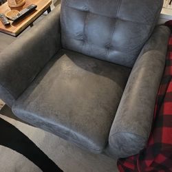 Loveseat  And 2 Chairs Set For Sale
