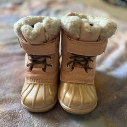 Snow Boats Size 6c