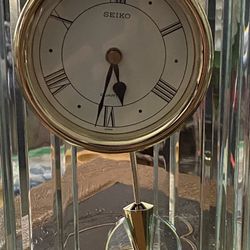 Vintage Seiko Oval Quartz Clock 