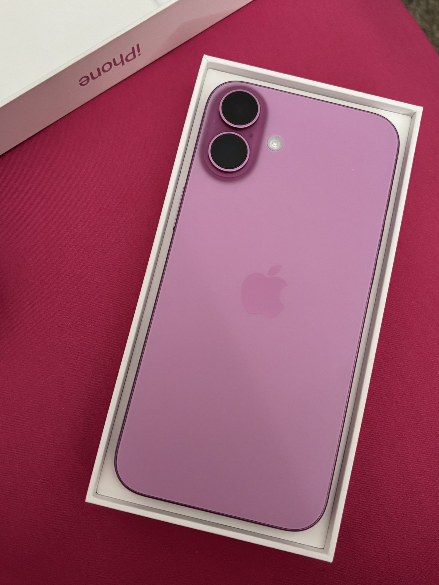 Unlocked IPhone 16 Plus 128 gb
