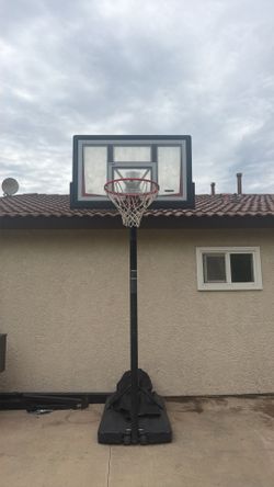 Basketball hoop