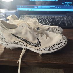 Nike Lunarlon Cleats Size 9