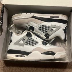 Jordan 4s 
