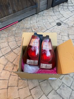 Toyota 4Runner OEM Taillights
