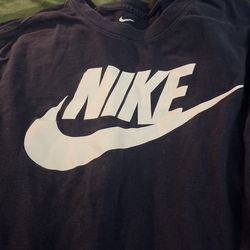 2Pack Nike Shirt, Medium