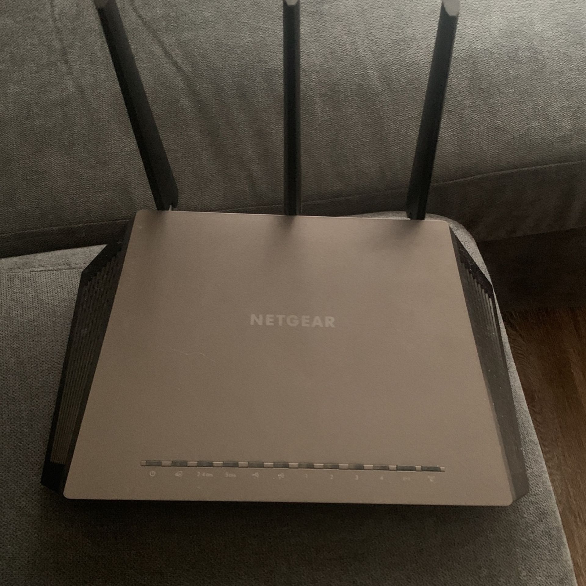 NETGEAR - Nighthawk R7000 AC1900 WiFi Router - Black