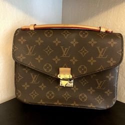 Louis Vuitton Pochette Métis - Serial: SP4112 – Excellent Condit