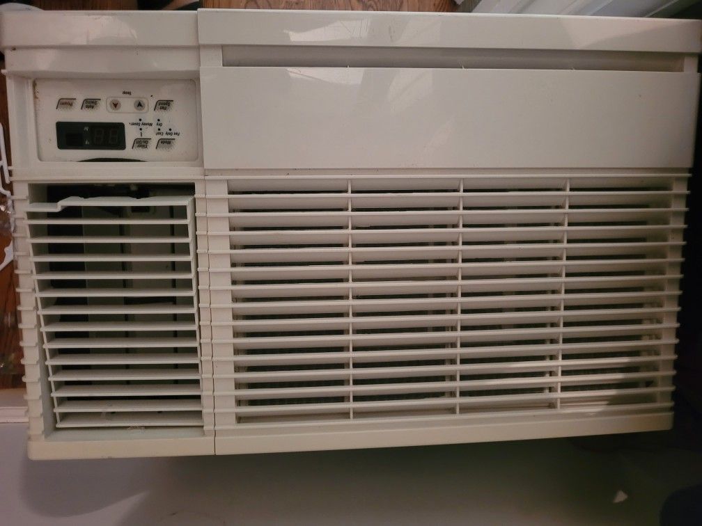 Fredrick AC 12000 BTU 