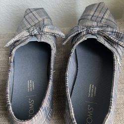 Women’s Tom’s Slip On Shoes 