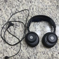 SteelSeries Arctis Nova Gaming Headset