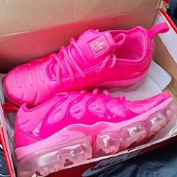Women's Vapor Max Size 9.5