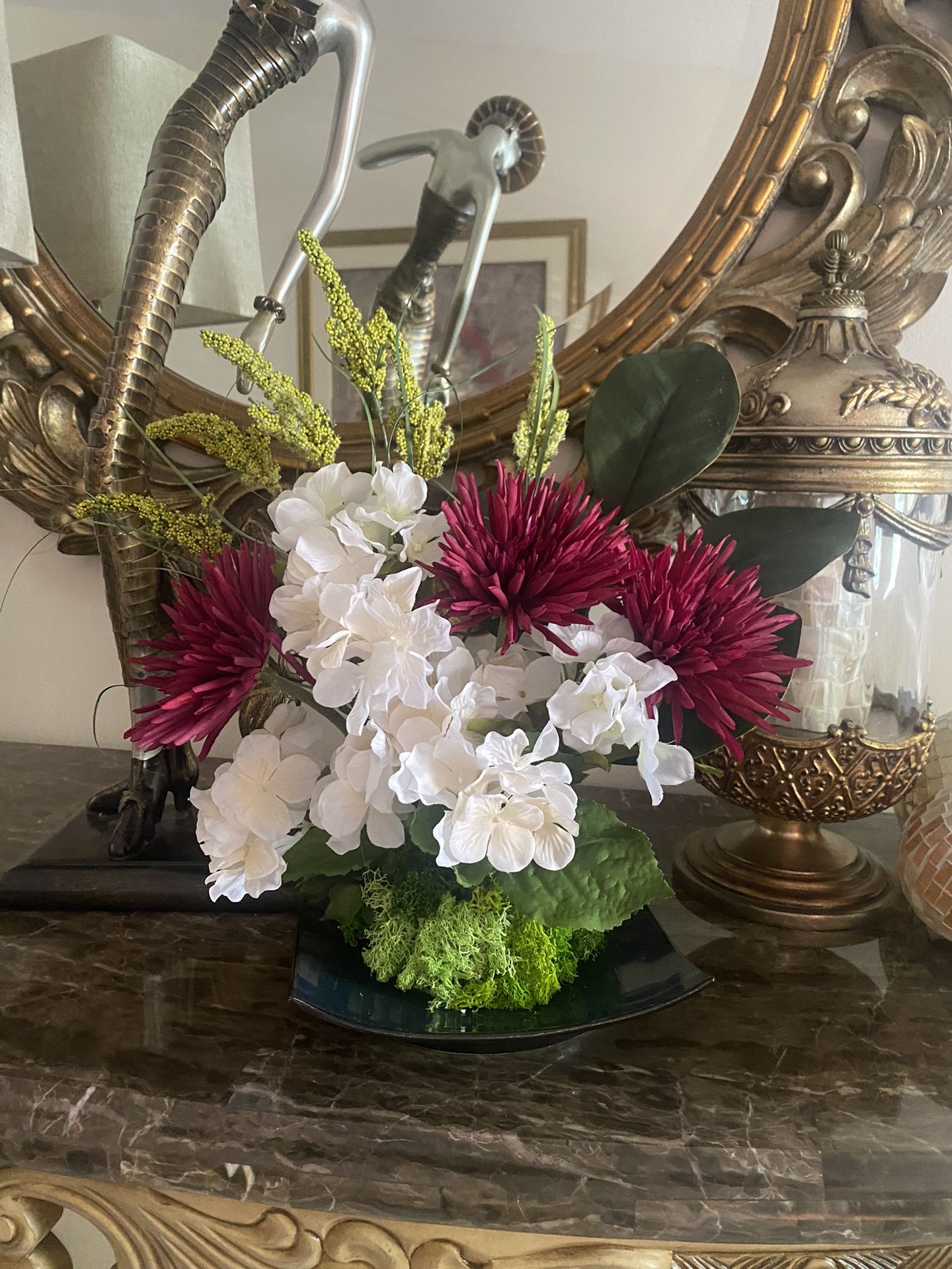 Arreglos Florales Artificiales / Artificial Flower Decorations