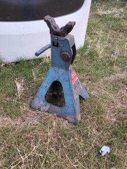 Car jack stand