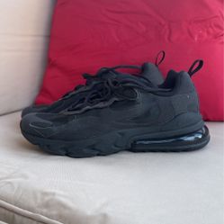 Nike AirMax 270 React