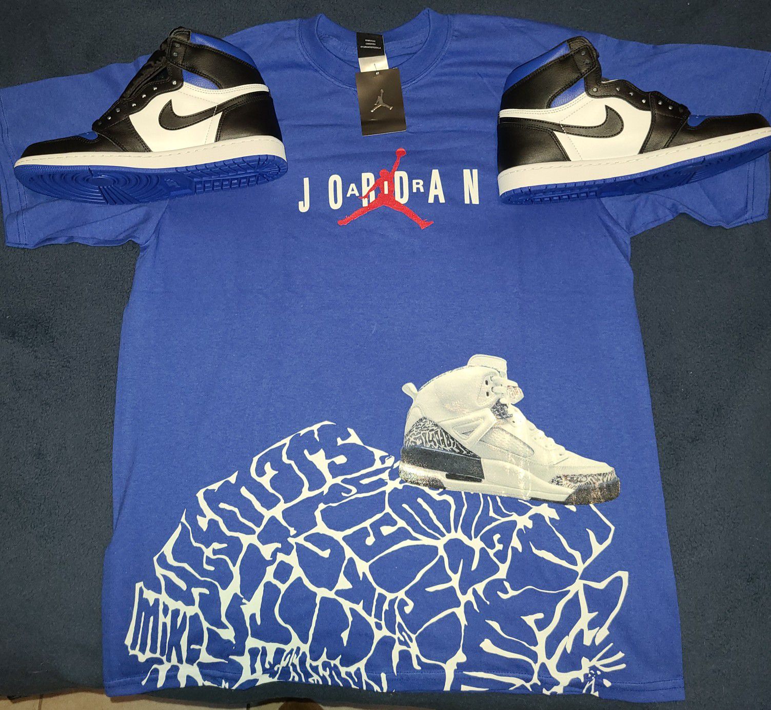 Jordan retro og royal toe size 10 with the og t-shirt size L