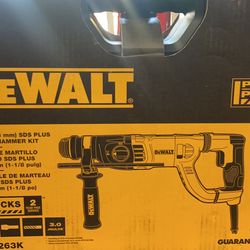 8.5 Amp 1-1/8 in. Corded SDS-plus D-Handle Concrete/Masonry Rotary Hammer Drill