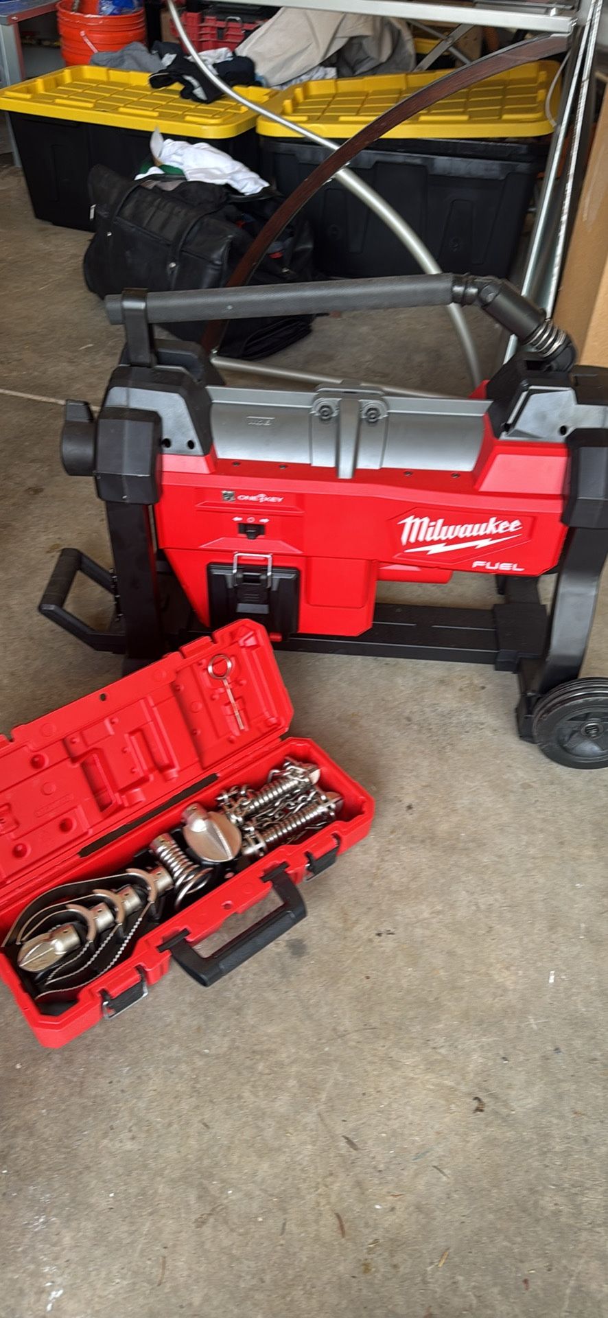 MILWAUKEE Drain Gun Kit: Cordless, M18, 8 in Max. Pipe Dia., 7 Sections, 1 1/4 in Cable Dia.