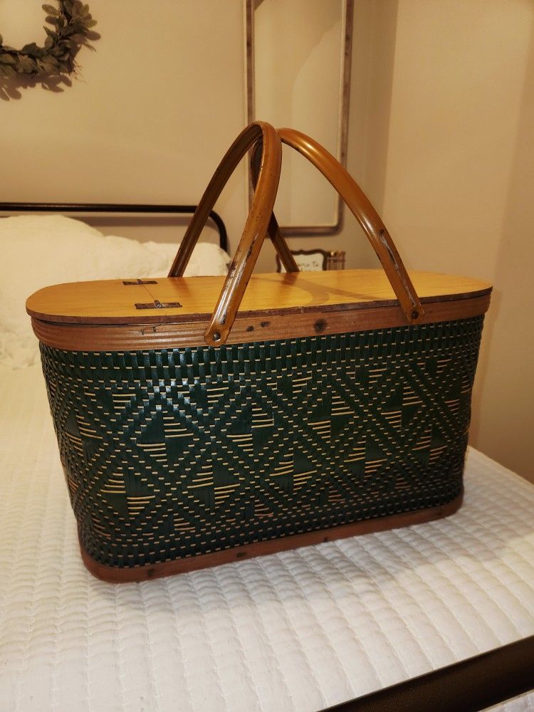 Large Vintage Wood & Dark Green Picnic Basket