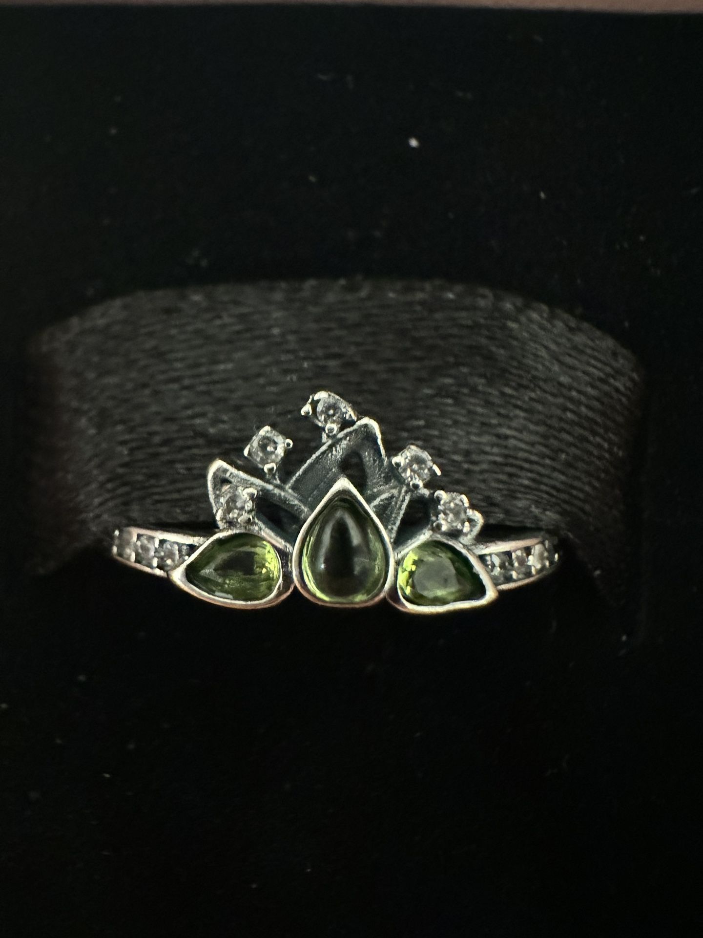 Disney Princess Tiana Tiara Ring