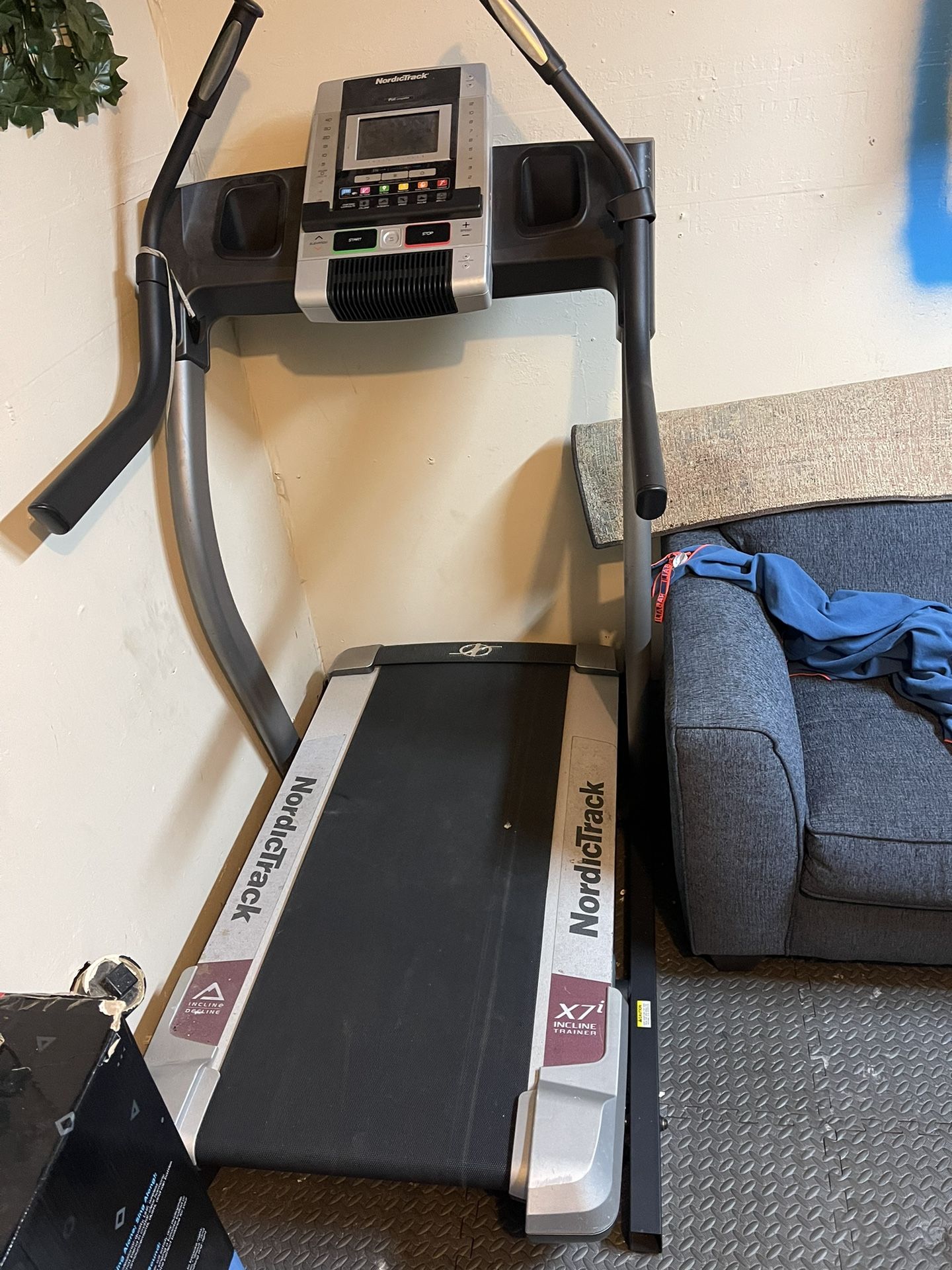 Treadmill for Sale in Kent, WA OfferUp