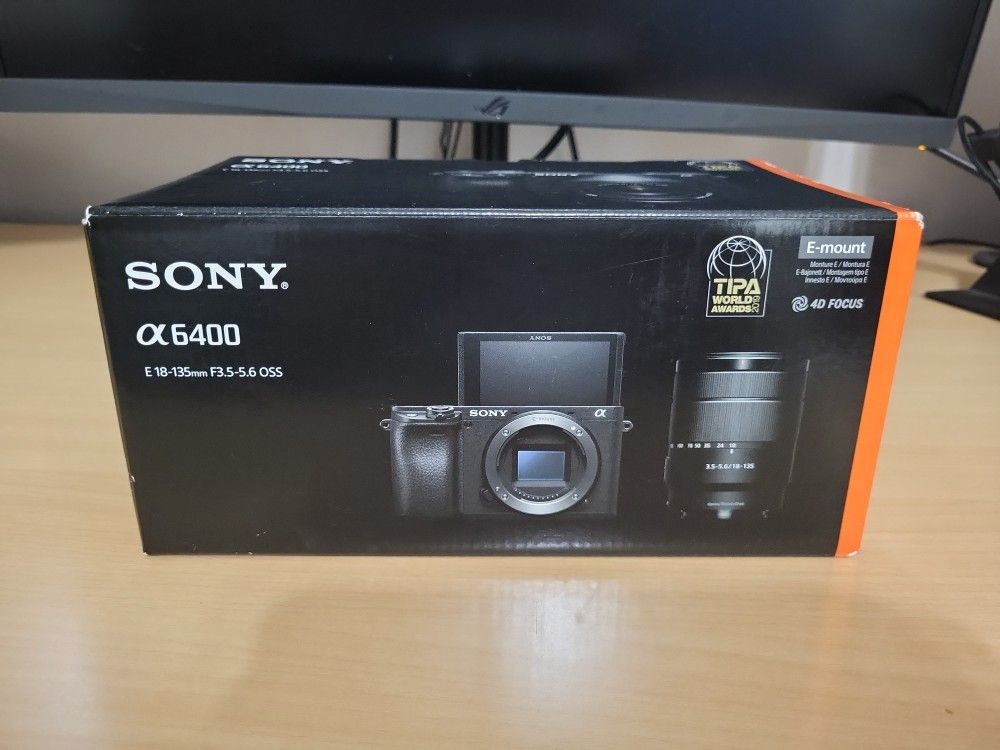Sony Alpha A6400 Mirror less 4k Video Camera With E 18 135mm