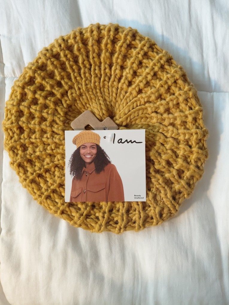 Beret, one size, mustard color