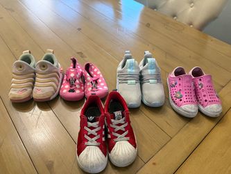 Girl shoes